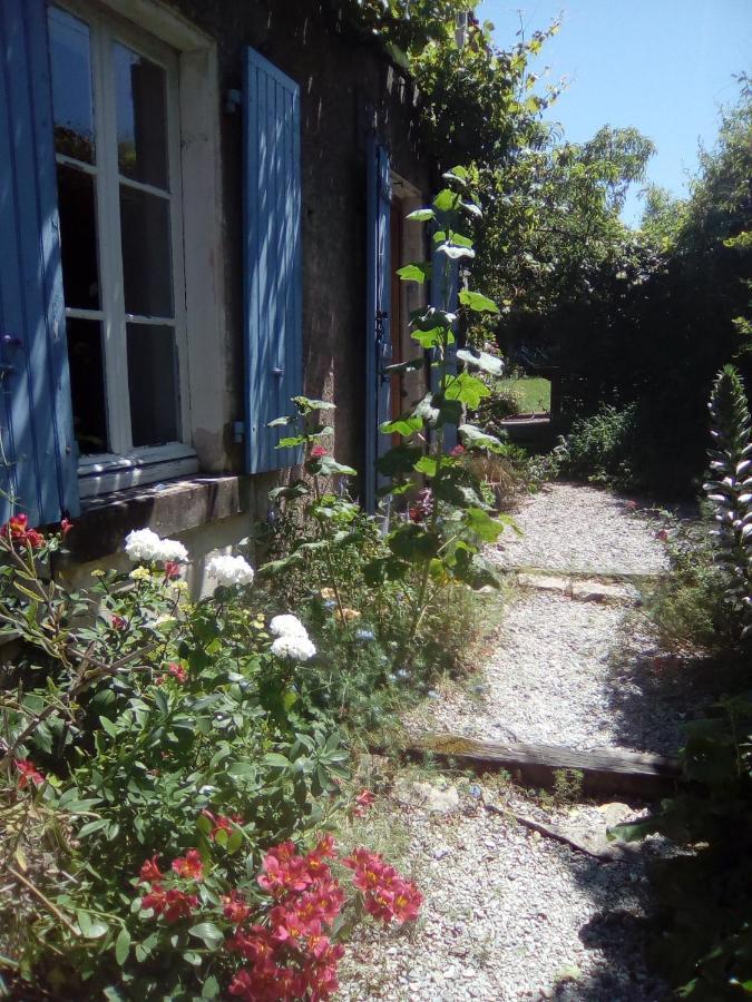 Les Volets Bleus Vila Arçais Exterior foto
